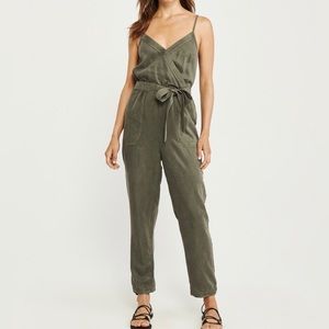 NWT Abercrombie jumpsuit